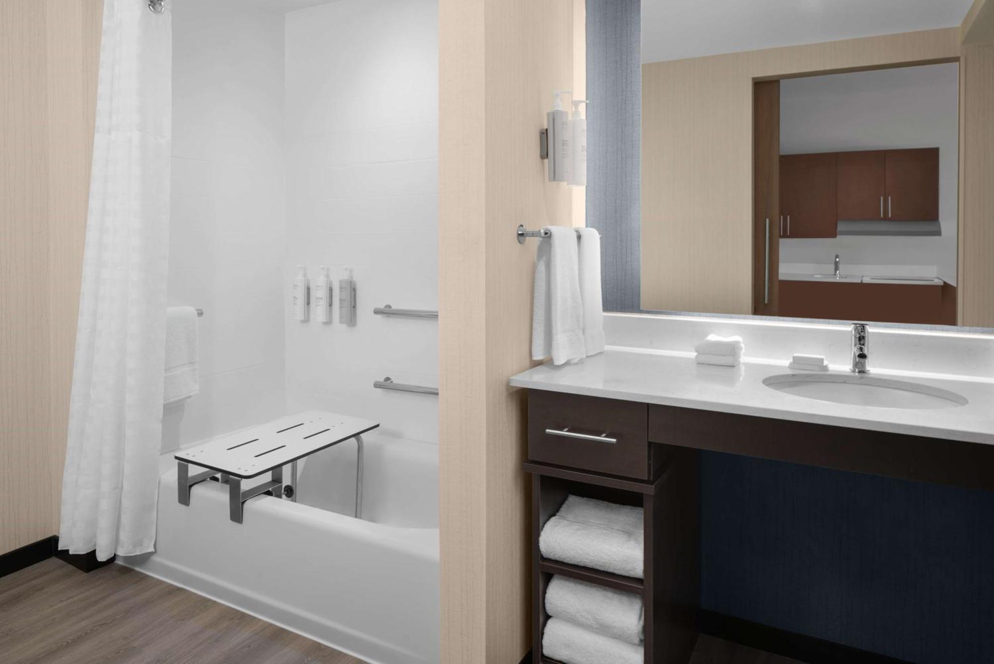 Homewood Suites By Hilton Charlotte Uptown First Ward Εξωτερικό φωτογραφία